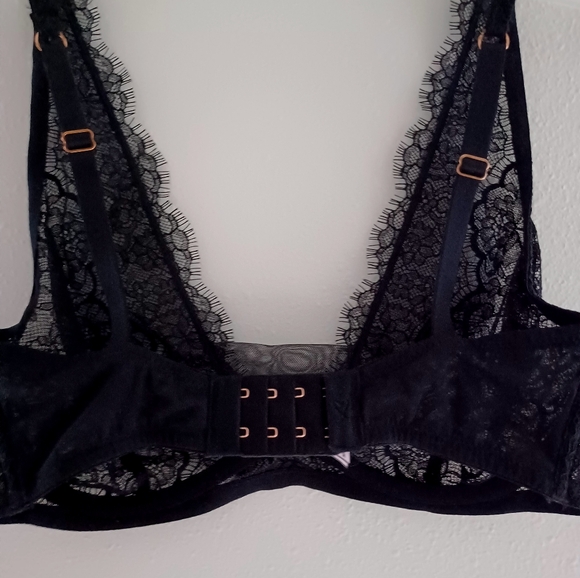 Victoria's Secret Dream Angels Unlined Plunge Bra, size 32DD - Picture 6 of 13